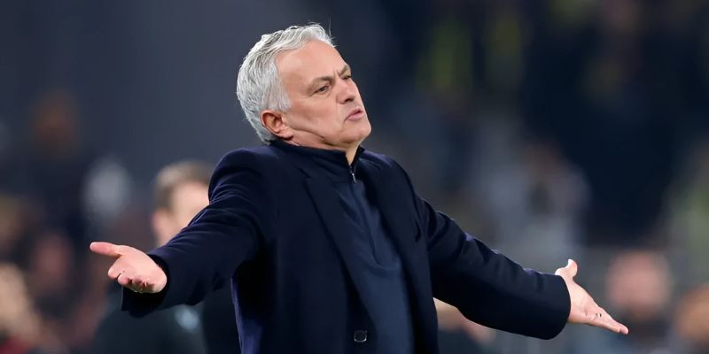 Bí Mật Thành Công Của José Mourinho: Tâm Lý, Chiến Thuật Và Drama 4 Chiến thuật huấn luyện các cầu thủ của José Mourinho